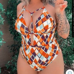 Geometric Print Plunging Neckline One Piece Swimsuit